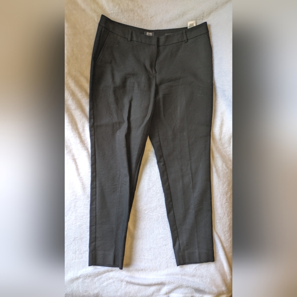 Ankle length slim fit trousers